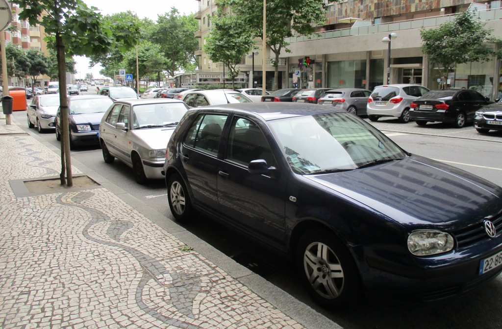 Cartão de Residente Sobe de Preço e de Regalias