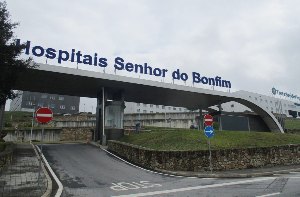 Hospital Senhor do Bonfim recebe doentes Covid