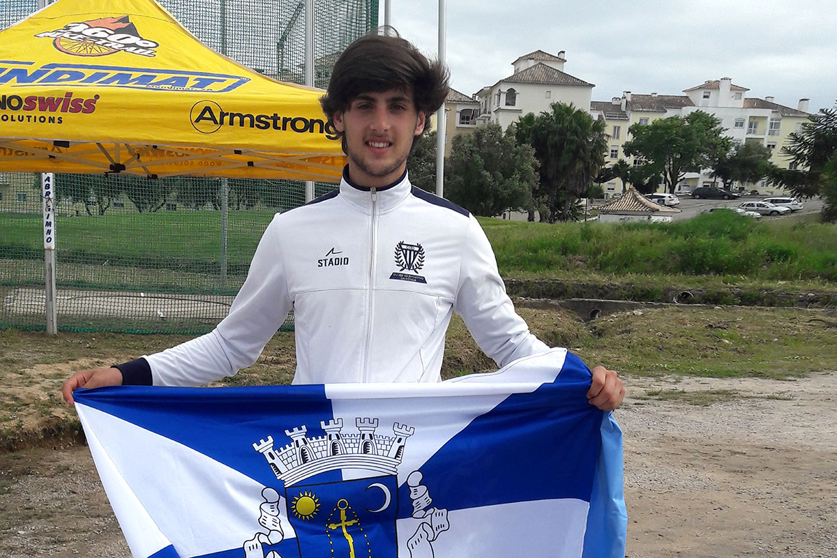 Diogo Gonçalves é Campeão Nacional no Lançamento do Disco