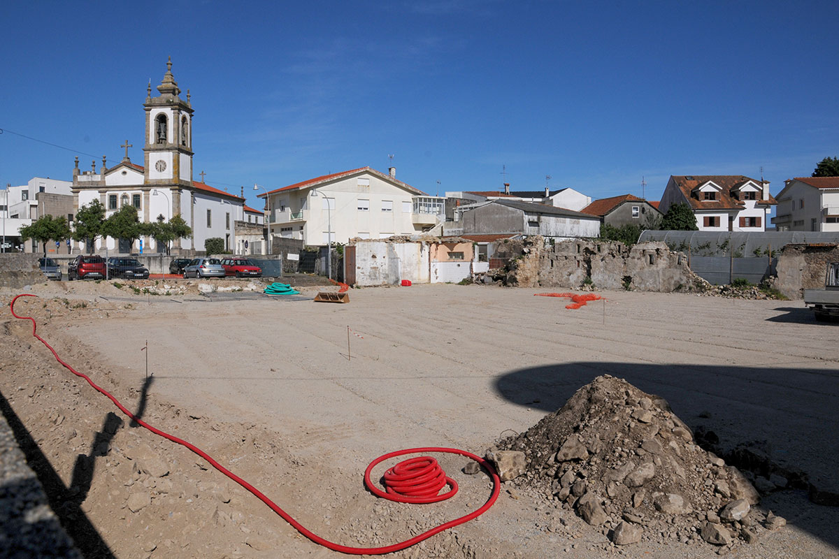 Arrancaram as Obras do Parque de Estacionamento de Aver-o-Mar