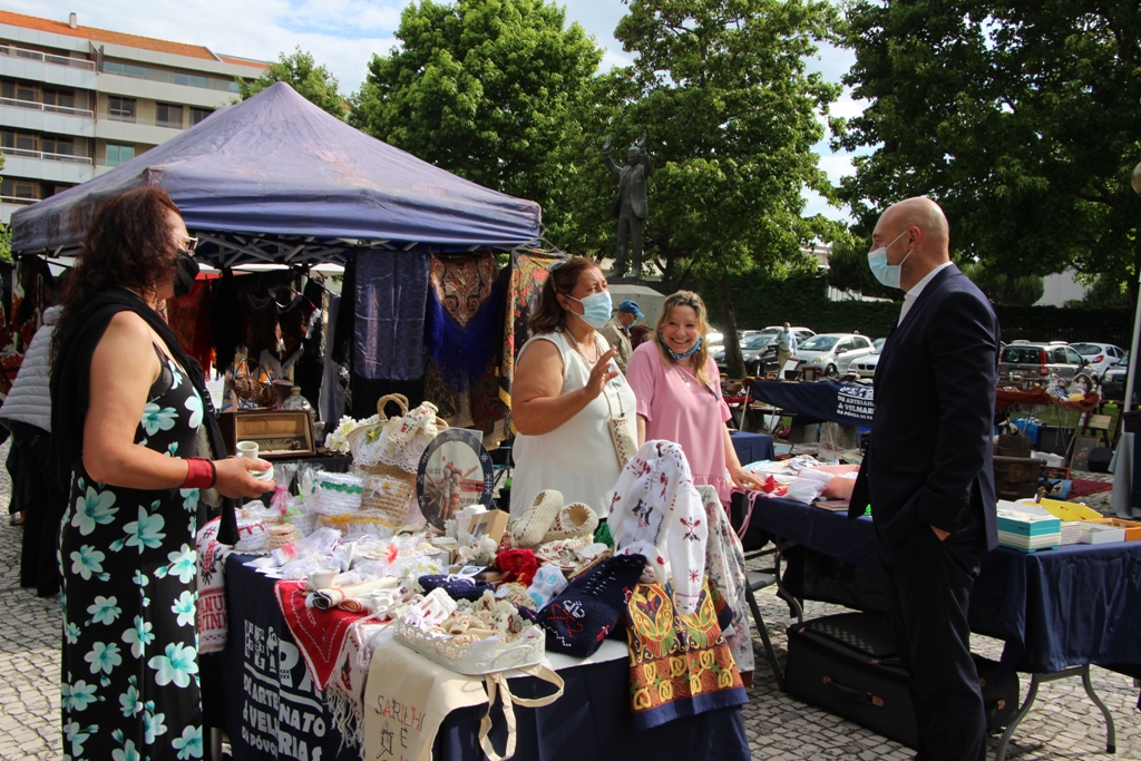 Reabriu este Domingo a Feira das Velharias